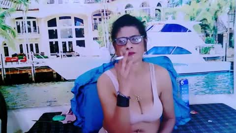 Snapshot of indianallure chatting on 01.03.25 Femiez online show from 01.03.25