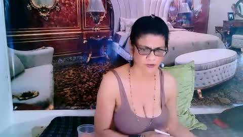 Snapshot of indianallure chatting on 01.31.25 Femiez online show from 01.31.25