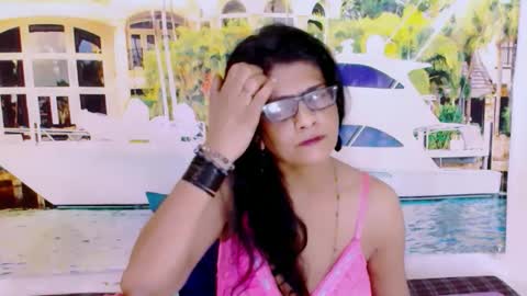 Snapshot of indianallure chatting on 02.08.25 Femiez online show from 02.08.25