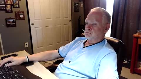 Papa online show from 04.27.26