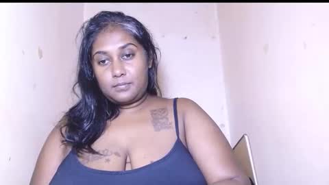 Snapshot of indiancoco chatting on 12.15.25 candice online show from 12.15.25