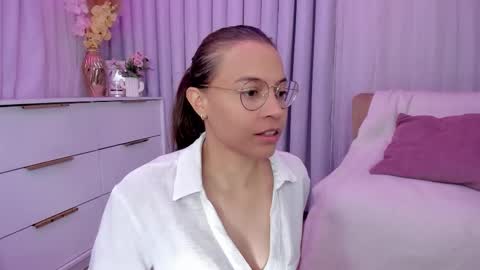 Snapshot of indiancutie_ chatting on 02.05.26 MIA online show from 02.05.26