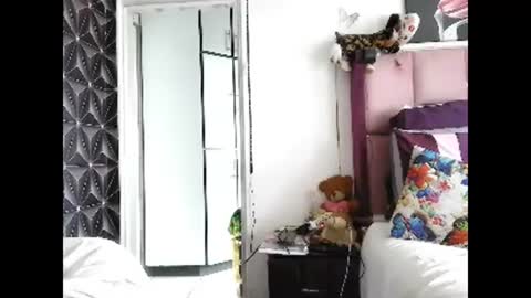 indiandelia online show from 04.30.26