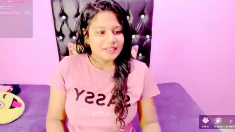 Snapshot of indianflame chatting on 02.22.25 PARADISEQUEEN online show from 02.22.25