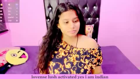 Snapshot of indianflame chatting on 03.12.25 PARADISEQUEEN online show from 03.12.25