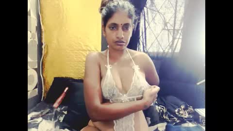 indianhoneyx online show from 02.03.26