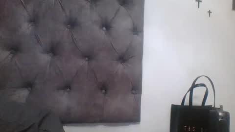 Snapshot of indianjasmin chatting on 12.15.24 priya online show from 12.15.24