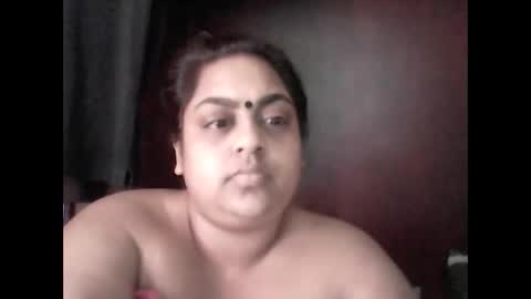 Snapshot of indianpooja1027 chatting on 02.25.26 indianpooja1027 online show from 02.25.26