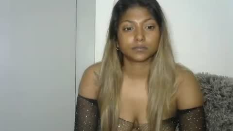 indianqtpie6 online show from 10.27.25