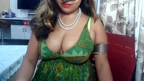 Radha online show from 02.05.25