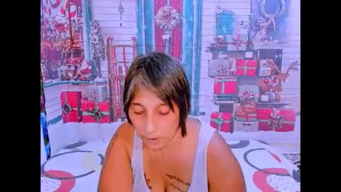 indianroxy27 online show from 11.30.25