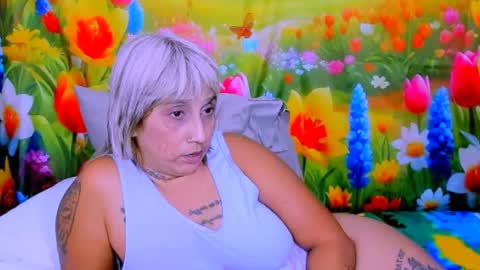Snapshot of indianroxy27 chatting on 06.24.26 indianroxy27 online show from 06.24.26
