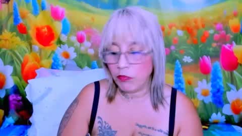 Snapshot of indianroxy27 chatting on 07.21.26 indianroxy27 online show from 07.21.26