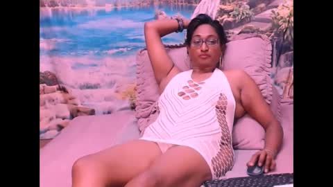 Snapshot of indianspicy69 chatting on 02.14.25 Shreya online show from 02.14.25