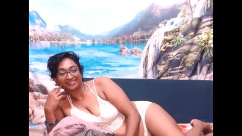 Snapshot of indianspicy69 chatting on 02.22.25 Shreya online show from 02.22.25