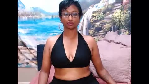 Snapshot of indianspicy69 chatting on 02.24.25 Shreya online show from 02.24.25