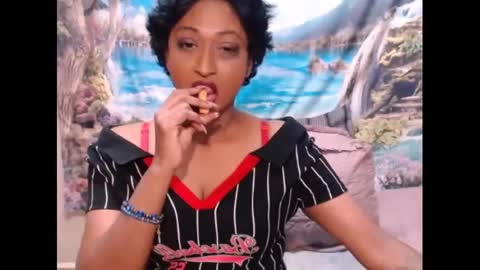 Snapshot of indianspicy69 chatting on 02.28.25 Shreya online show from 02.28.25