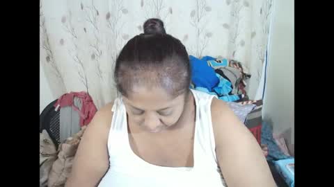 Snapshot of indiantasha chatting on 06.27.26 indiantasha online show from 06.27.26