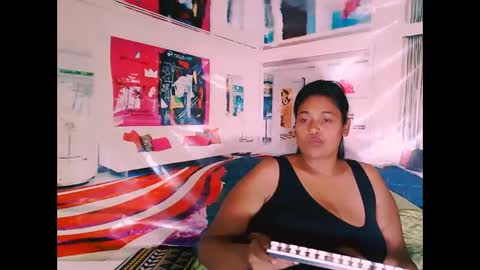 Snapshot of indianyummy chatting on 02.17.25 Kajol online show from 02.17.25