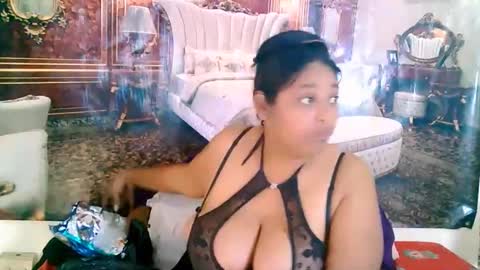 Snapshot of indianyummy chatting on 10.09.25 Kajol online show from 10.09.25