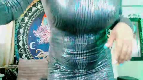 Snapshot of indica_me chatting on 09.27.25 indica_me online show from 09.27.25