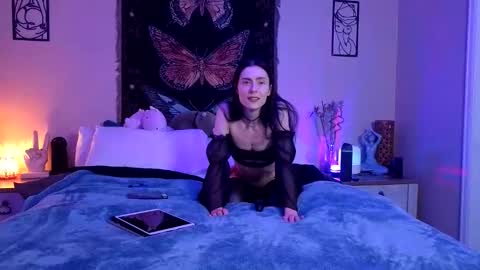 Indigo Bay online show from 05.19.26