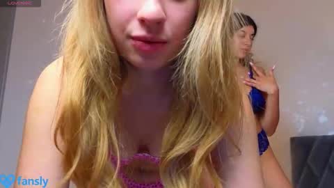 Snapshot of indimoon111 chatting on 09.27.25 Felise and Kaely online show from 09.27.25