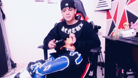 Snapshot of indomitablebeast chatting on 02.07.25 matias online show from 02.07.25