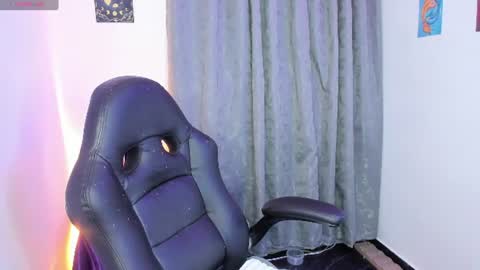 Snapshot of indra_cam chatting on 06.27.26 Diana online show from 06.27.26