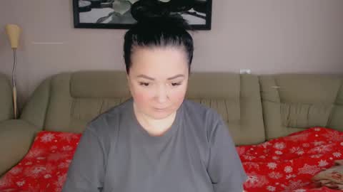 Snapshot of infinity_loveliness chatting on 12.02.24 Infinity online show from 12.02.24