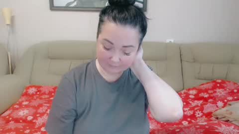 Snapshot of infinity_loveliness chatting on 12.02.24 Infinity online show from 12.02.24