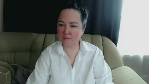 Snapshot of infinity_loveliness chatting on 03.05.25 Infinity online show from 03.05.25