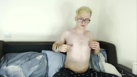 Snapshot of infinity_of_love chatting on 11.21.25 Jeremy online show from 11.21.25