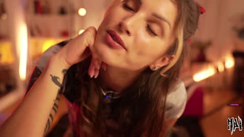 Snapshot of informal_ chatting on 12.01.25 MAL --- online show from 12.01.25