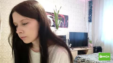 Emma online show from 10.18.25