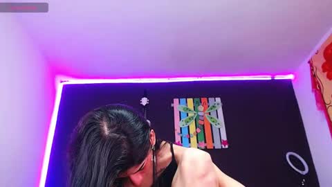 Ingrid Zese online show from 10.18.25