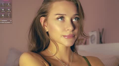 Im Senise Welcome to my room My instagram  online show from 10.08.25