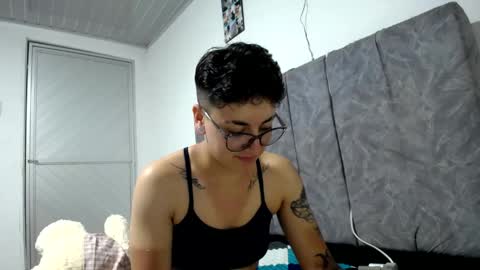 lyan onlyfans n linda online show from 04.23.26