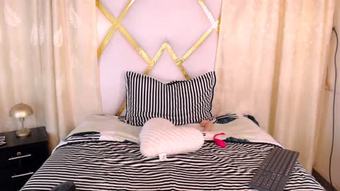 inkedsabrina online show from 01.17.25