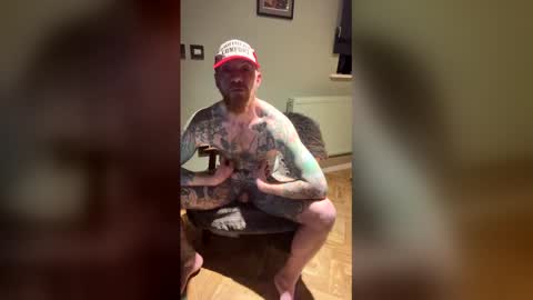 Snapshot of inkpiggy chatting on 01.11.26 inkpiggy online show from 01.11.26