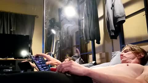 Snapshot of inlovewithlace chatting on 10.26.25 inlovewithlace online show from 10.26.25