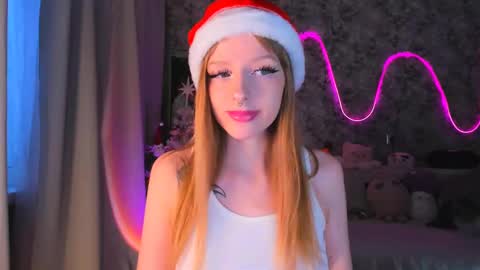 Snapshot of inma_lewdness chatting on 12.25.24 Grace online show from 12.25.24