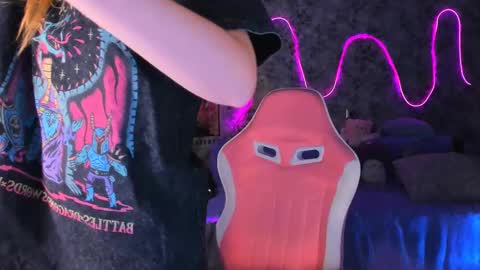 Snapshot of inma_lewdness chatting on 02.09.25 Grace online show from 02.09.25