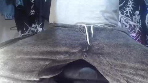 Snapshot of inmortal_master chatting on 10.19.25 inmortal lamb online show from 10.19.25