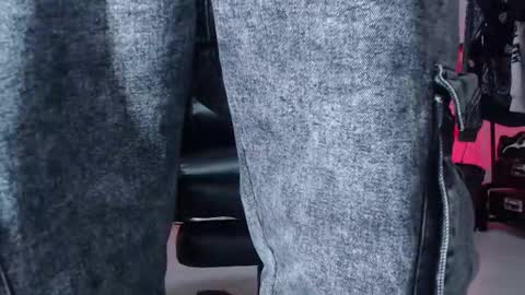 Snapshot of inmortal_master chatting on 11.01.25 inmortal lamb online show from 11.01.25