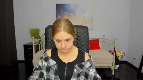 Snapshot of inna_bell chatting on 04.03.26 Inna online show from 04.03.26