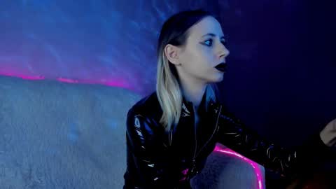 Venera  online show from 02.08.25