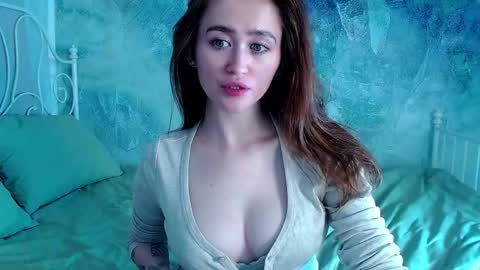 Lina online show from 04.27.26