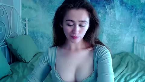 Snapshot of innnita chatting on 05.18.26 Lina online show from 05.18.26