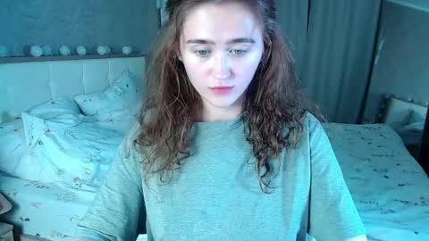 Snapshot of innnita chatting on 05.30.26 Lina online show from 05.30.26